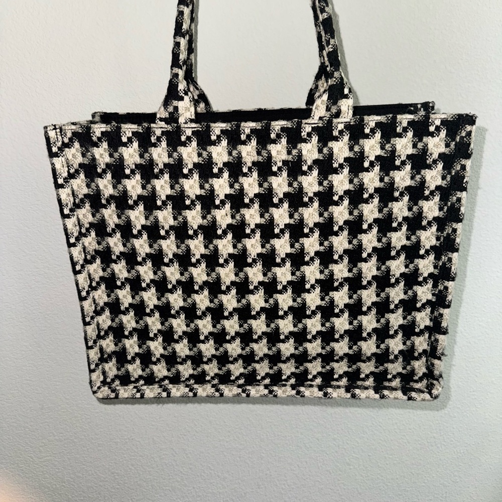 H&M Black and White Houndstooth Tote